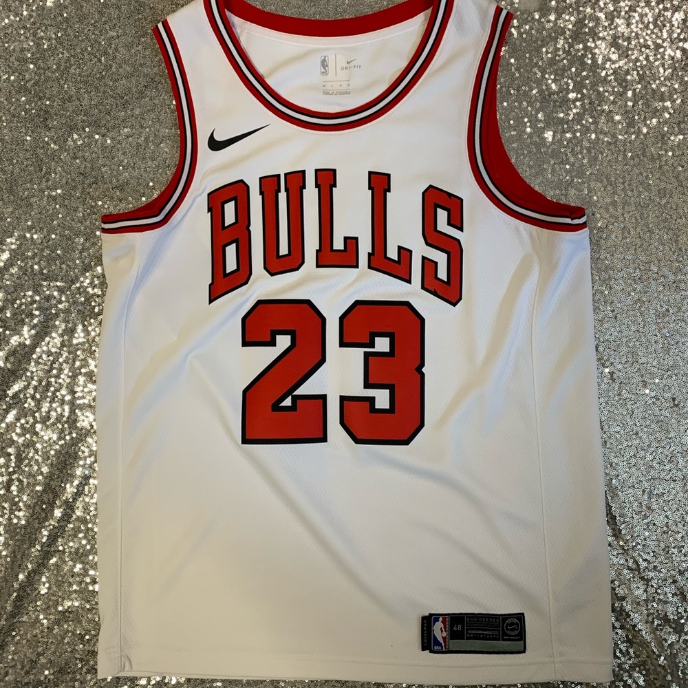 NIKE SWINGMAN NBA BULLS MJ JERSEY WHITE SZ L